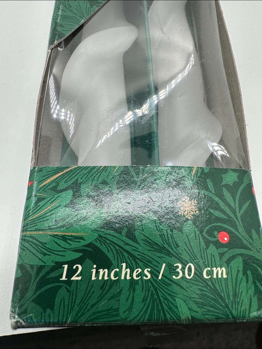 Vintage Christmas Treasures Twist Taper 12” Candles pack of 2
Made in Hong Kong - Picture 4 of 10